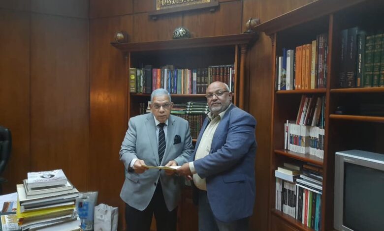 Photo of رئيس اتحاد الناشرين العرب يستقبل اللجنة المنظمة لمعرض بنغازي الدولي للكتاب